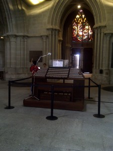 Lausanne the nave console