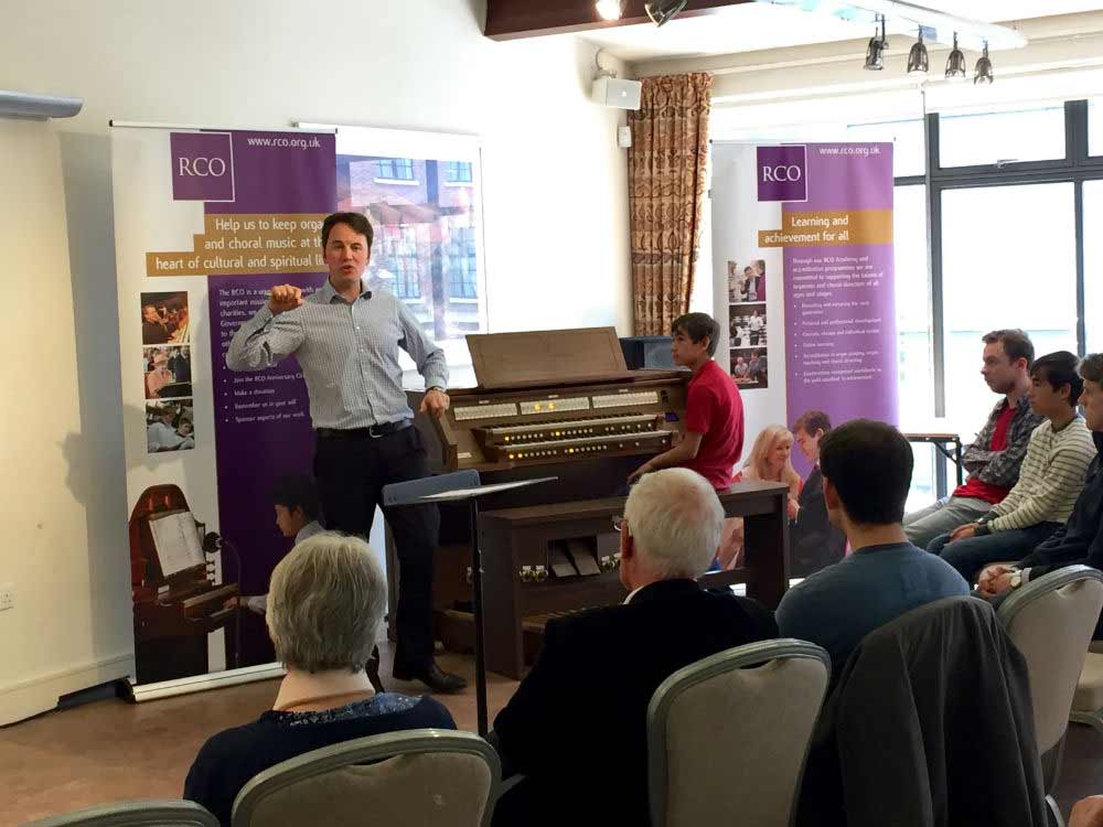 Our-Envoy-35-F-on-loan-to-the-new-Leeds-organ-teching-programme
