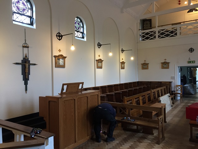 St Augustine School Chapel - Viscount Organ