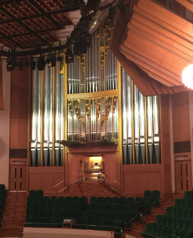 The Klais organ