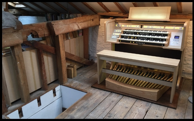 Organ in loft - feature