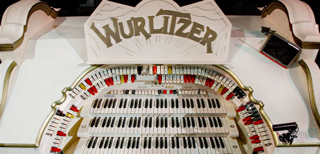 Blackpool wurlitzer theatre organ