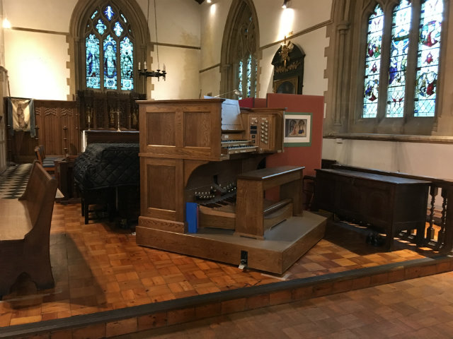St Margaret’s Church organ console