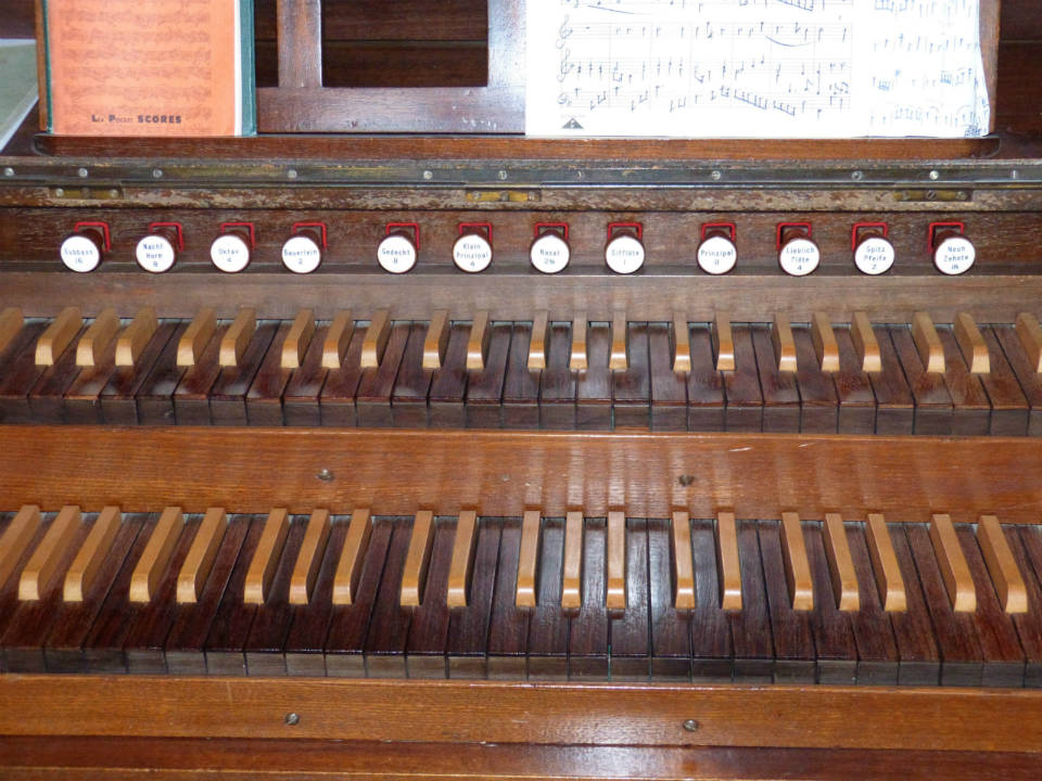 Pipe Organ Keyboard