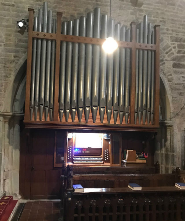 Pipe organ case St Stephens Church