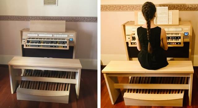 Viscount Chorum S40 electronic organ for home. Holly at the Viscount Chorum S40 electronic organ.