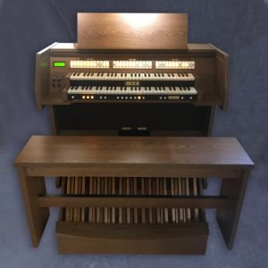 Vivace 40 organ console