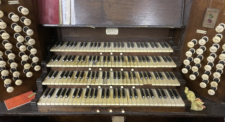 St Pauls Brighton Organ Console