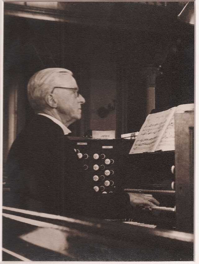Tabernacle Aberystwyth Organist