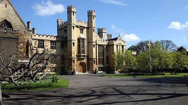 Lambeth Palace courtyard