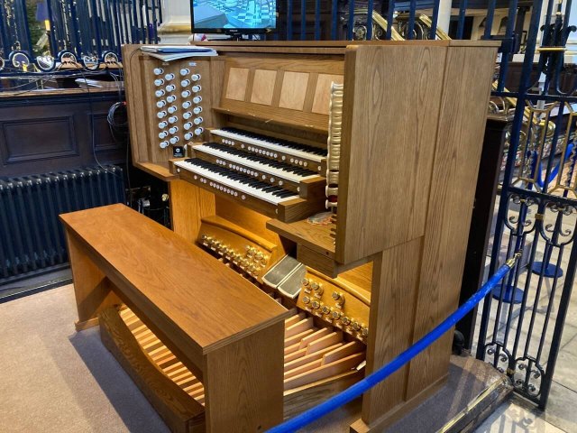 Derby Cathedral Regent Classic Organ