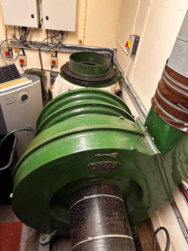 Compton blower