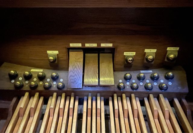 Organ pedal board southwark cathedral